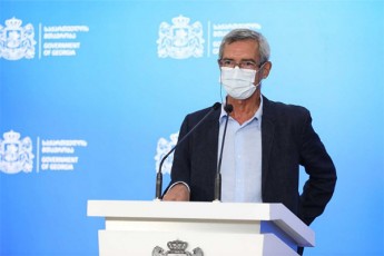 paata-imnaZe-SeiZleba-diskomfortia-sazogadoebrivi-transportis-gaCereba-magram-damerwmuneT-gacilebiT-meti-diskomfortia-maTTvis-vinc-axla-reanimaciaSi-xelovnur-sunTqvazea