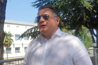 advokatis-gancxadebiT-olimpiuri-Cempionebi-laSa-beqauri-da-laSa-talaxaZe-mzad-arian-zurab-zviadaurs-TavdebSi-Caudgnen