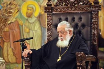 ilia-meore-ar-SegeSindeT-ar-dabrkoldeT-RmerTis-imedi-gqondeT-da-pirvel-rigSi-daxmareba-mas-sTxoveT