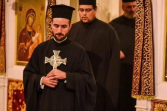 Tu-antiqristem-daCipva-gadawyvita-amas-koronavirusis-vaqcinis-gareSec-moaxerxebs--mRvdel-monazoni