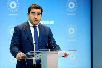 Salva-papuaSvili-arCevnebamde-erTi-TviT-adre-arCevnebis-gadadebis-moTxovna-pirdapir-niSnavs-kapitulacias