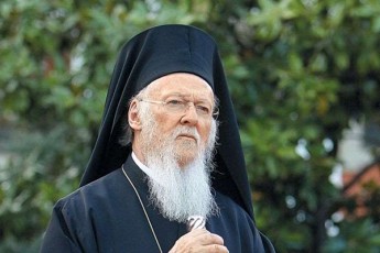 msoflio-patriarqi-barTlomeosi-moqalaqeebs-koronavirusis-sawinaaRmdego-vaqcinaciisken-mouwodebs