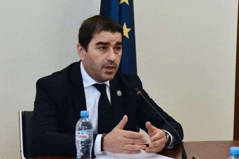 Salva-papuaSvili-giorgi-gaxariaze-rodesac-sicrue-aris-safuZveli-raime-wamowyebis-mas-keTili-bolo-ver-eqneba