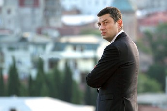 Tu-daavadebis-SeCereba-ver-moxdeba-SesaZloa-damatebiTi-SezRudvebi-dawesdes---eqimebi-isev-apokalifsur-suraTs-qmnian
