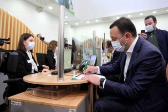 premier-ministrma-kovidbaraTi-aiRo