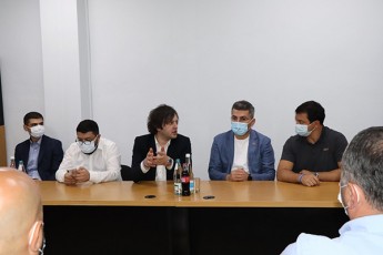 qarTuli-ocnebis-liderebi-dasavleT-saqarTveloSi-partiul-Sexvedrebs-ganagrZoben