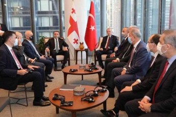 irakli-RaribaSvili-nayofieri-saubari-Sedga-TurqeTis-respublikis-prezident-rejef-Taif-erdoRanTan-ormxrivi-da-regionaluri-TanamSromlobis-sakiTxebze