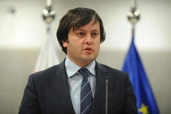 irakli-kobaxiZe-kanonieri-qurdebiT-iyo-wina-xelisufleba-dakompleqtebuli-da-isini-xelisuflebaSi-ver-dabrundebian