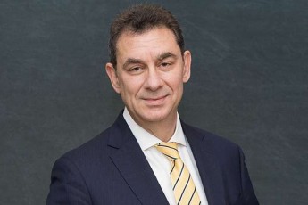 Pfizer-is-xelmZRvaneli-normalur-cxovrebas-erTi-wlis-ganmavlobaSi-davubrundebiT