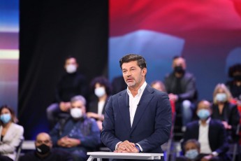 kaxa-kalaZe-me-viyavi-merobis-erTaderTi-kandidati-romelic-Tbilisze-da-saarCevno-programaze-saubrobda