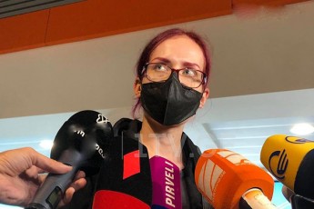 marketa-gregorova-vakvirdebiT-saarCevno-process-vavsebT-formebs-ramdenad-sworad-aris-yvelaferi-organizebuli