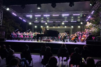 xvalidan-koncertebisa-da-festivalebis-gamarTvaze-SezRudva-ixsneba