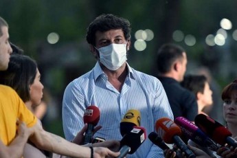 RonisZieba-romelic-satelevizio-formatiT-Tbilisobis-aRsaniSnad-unda-Catarebuliyo-gauqmdeba---Tanxa-baTumSi-momxdari-tragediis-dros-gardacvlilTa-ojaxebisa-da-dazaralebulTa-daxmarebis-fondSi-gadairicxeba