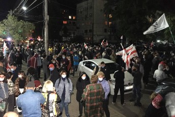 nacmoZraobam-zugdidSi-aqciaze-aqtivistebi-Tbilisidan-Caiyvana