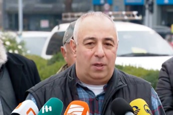 dRes-or-saaTze-CamodiT-rusTavSi-da-mtarval-saakaSvils-pirSi-mivaxaloT-ras-uSveboda-patimrebs-politpatimrebs-ukanono-patimrebs-zogadad-sazogadoebas-da-ris-Rirsia-is-sazogadoebisgan