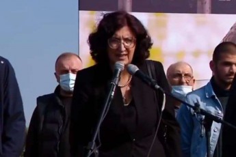 ia-metreveli-saakaSvilo-biWebis-CaxocviT-daiwye-da-miwebis-gayidviT-daamTavre---politpatimroba-ki-ara-samudamo-patimroba-gekuTvnis-da-albaT-ar-agcdeba-kidec