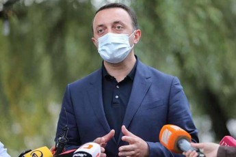 irakli-RaribaSvili-erTi-ram-minda-vuTxra-yvelas-am-qveyanaSi-revoluciebisa-da-omis-dro-damTavrebulia