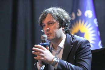 irakli-kobaxiZe-Tu-Teoriulad-davuSvebT-rom-nacmoZraoba-Tundac-erT-municipalitets-moigebs-dazaraldeba-mosaxleoba