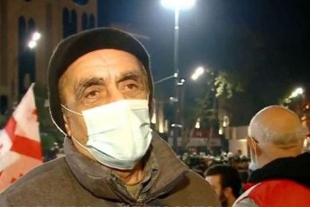 dazaralebuli-ramin-waryaSvili-minda-nika-melias-vuTxra-kacoba-ar-gaqvs-23-wlis-biWs-klavdnen-da-uyurebdi-erTi-xma-ar-amoiRe-cru-Cveneba-mieci