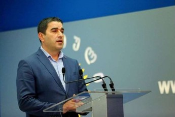Salva-papuaSvili-qarTvelma-amomrCevelma-erTi-wlis-ganmavlobaSi-ukve-mesamed-dagvidastura-Tavisi-ndobis-mandati