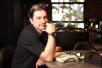 zviad-cikolia-sainteresoa-adeiSvili-da-merabiSvili-ratom-duman