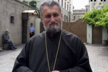 mama-miqael-botkoveli-patriarqis-Txovna-aris-rom-saakaSvilma-Sewyvitos-SimSiloba