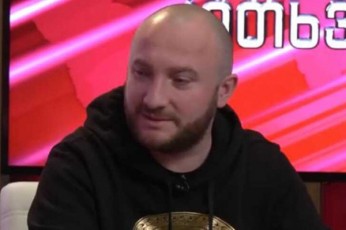 konstantine-morgoSia-nacmoZraobas-Tu-maidanis-mcdeloba-geqnebaT-an-Tundac-erT-policiels-SeexebiT