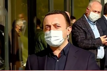 irakli-RaribaSvili-mzad-var-konstruqciul-reJimSi-viTanamSromlo-opoziciasTan---opoziciis-adgili-da-am-debatebisTvis-adgili-aris-parlamenti