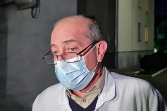 goris-samxedro-hospitalis-direqtori-nebismieri-pacientis-maT-Soris-mixeil-saakaSvilis-misaRebad-mzad-varT
