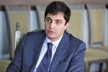 daaokeT-Tqven-mier-dafinansebuli-virtualuri-ZaRlebi---daviT-sayvareliZe-ukrainis-yofil-prezidents