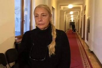 elene-xoStarias-deda-mivmarTav-yvela-saelCos-saswrafod-miiReT-zomebi-Cemi-Svilis-sicocxle-safrTxeSia---Tu-amas-ar-gaakeTebT-aiReT-mauzeri-dagvayeneT-kedelTan-da-dagvxvriteT-rogorc-1937-wels