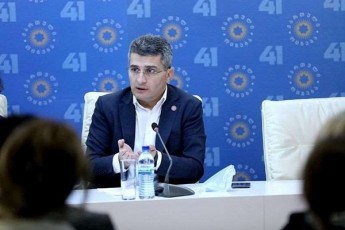 mamuka-mdinaraZe-Tu-saakaSvili-ar-daTanxmdeba-goris-hospitalSi-gadayvanas-dadasturdeba-Cven-mier-gamoTqmuli-varaudi-rom-es-aris-ubralod-axireba
