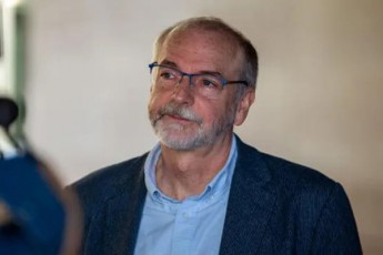 oqsfordis-mecnieri-kovid-19-i-vaqcinirebulebis-daavadeba-aRaraa