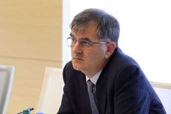 sozar-subari-saxalxo-damcveli-Tavis-mandats-acdenilia-da-Tavisi-gancxadebebiT-politikur-moTamaSed-gvevlineba