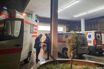 kosovoSi-avtobuss-romelsac-skolis-moswavleebi-gadahyavda-cecxli-gauxsnes-daRupulia-3-adamiani