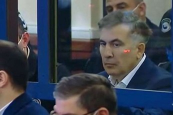 vladimer-boJaZe-visac-gmiri-gegonaT-an-kidev-ggoniaT-yuradRebiT-mousmineT-ukrainis-moqalaqe-patimari-mixeil-saakaSvilis-gamosvlas
