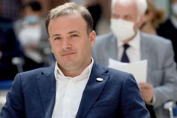irakli-zarqua-opozicias-premier-ministri-da-mTavroba-swor-politikas-atareben-da-es-aisaxeba-qveynis-ekonomikaze
