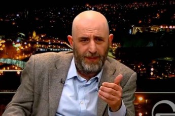 svimon-masxaraSvili-droSis-xuTjvriani-varianti-saqarTvelosa-da-saxelmwifo-simbolikis-ganuyreli-nawilia-rac-fiqsirdeba-1367-wels-Sedgenili-cnobili-kartografebis-rukidan