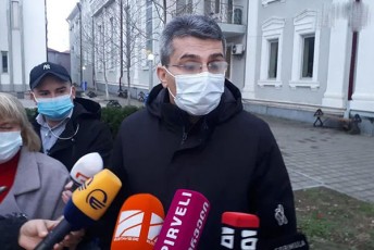 mamuka-mdinaraZe--nacmoZraobisa-da-gaxarias-partiis-politikuri-qorwineba-xels-ver-SeuSlis-konkretul-raionebSi-im-gamowvevebTan-brZolas-rac-mosaxleobas-awuxebs