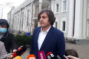 irakli-kobaxiZe--uintereso-gaxda-nacmoZraobis-pozicia-parlamentSi-Sesvlasa-da-ar-SesvlasTan-dakavSirebiT