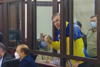 mixeil-saakaSvili-mosamarTles--es-procesi-ar-aris-ginda-daxure-da-ginda-moxure-sasamarTlo-ar-arsebobs---Tqveni-zRaprebi-mouyeviT-bebiaTqvens