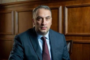 viqtor-yifiani-dReis-mdgomareobiT-ruseTs-yulabaSi-araferi-aqvs-arc-samxedro-da-arc-politikuri-TvalsazrisiT