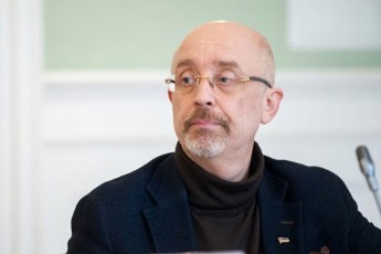 aleqsei-reznikovi--omis-es-periodi-istoriaSi-Seva-rogorc-uZlevelobis-Tve---gmirulma-mariupolma-uZlevelma-xarkovma-mamacma-Cernigovma-da-bevrma-sxva-qalaqma-da-sofelma-aCvena-rom-okupantebi-ver-gabatondebian-Cvens-miwaze