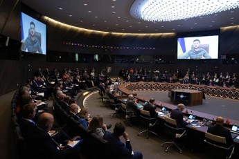volodimir-zelenski--nato-s-aTasobiT-sabrZolo-TviTmfrinavi-hyavs-Tumca-ukrainas-arc-erTi-ar-misca-20-aTasamde-tanki-hyavs-da-ukrainis-Txovnaze-1-mainc-mieca-an-mieyida-cxadi-pasuxi-ar-gasca