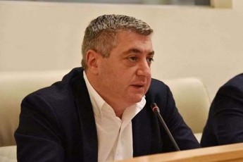 kaxa-kaxiSvilis-gancxadebiT-aris-SemTxvevebi-rodesac-moqalaqeebs-afTiaqebSi-Turqul-wamals-ar-aZleven-da-ZviradRirebuli-medikamentis-SeZenas-sTavazoben