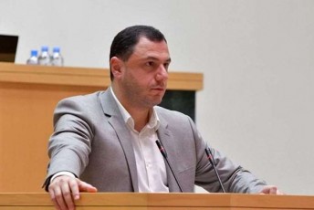 giorgi-amilaxvari-Tu-nacionaluri-moZraoba-parlamentSi-da-mTlianad-politikaSi-ar-iqneba-amiT-qarTuli-politika-ixeirebs