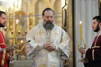 vfiqrobT-afxazeTze-vfiqrobT-cxinvalis-regionze-im-saSinel-omze-romelic-gadavitaneT-erTia-mxolod-gamosavali-es-aris-mSvidoba-es-aris-Serigeba---sasixaruloa-rom-dRes-qveynis-gezic-mSvidobisken-aris-mimarTuli