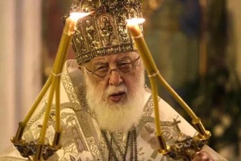 patriarqi-qarTul-diasporas-yovelmxriv-ecadeT-ar-SelaxoT-saqarTvelos-saxeli-xolo-vinc-mrude-gziT-cdilobs-Tavis-damkvidrebas-did-danaSauls-Cadis