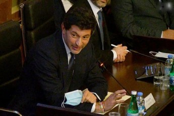 kaxa-kalaZe--adamiani-romelic-uamrav-karg-saqmes-akeTebs-qveynisTvis-rogorc-qvelmoqmedi-mecenati---biZina-ivaniSvili-am-adamianze-gveubnebian-rom-cudi-kacia-es-damokidebuleba-kategoriulad-miuRebelia