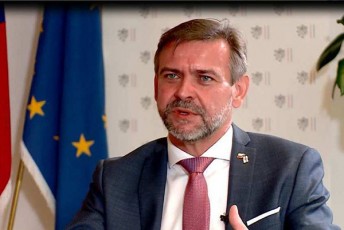 petr-mikiska-Cven-gvesmis-ratomac-SeiZleba-ikavebdes-saqarTvelos-mTavroba-sanqciebis-dawesebisgan-Tavs-vafasebT-mTavrobis-CarTulobas-imaSi-rom-fizikur-an-samarTlebriv-pirs-saqarTvelos-gavliT-ar-aqvs-biznesis-warmarTvis-saSualeba-ruseTTan